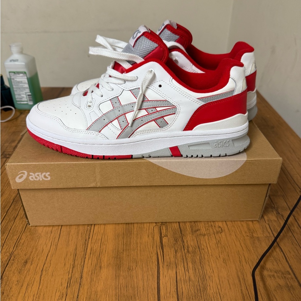 ASICS EX89 Men's White and Red Athletic Shoes